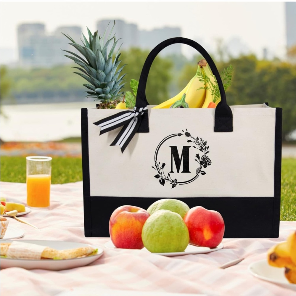 Top Design Personalized “M” Initial Cotton Canvas Tote Bag